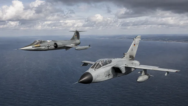 F-104G Starfighter vs. PA-200 Tornado